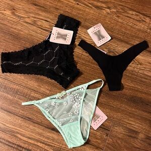 3 XS Savage X Fenty By Rihanna Panty Bundle